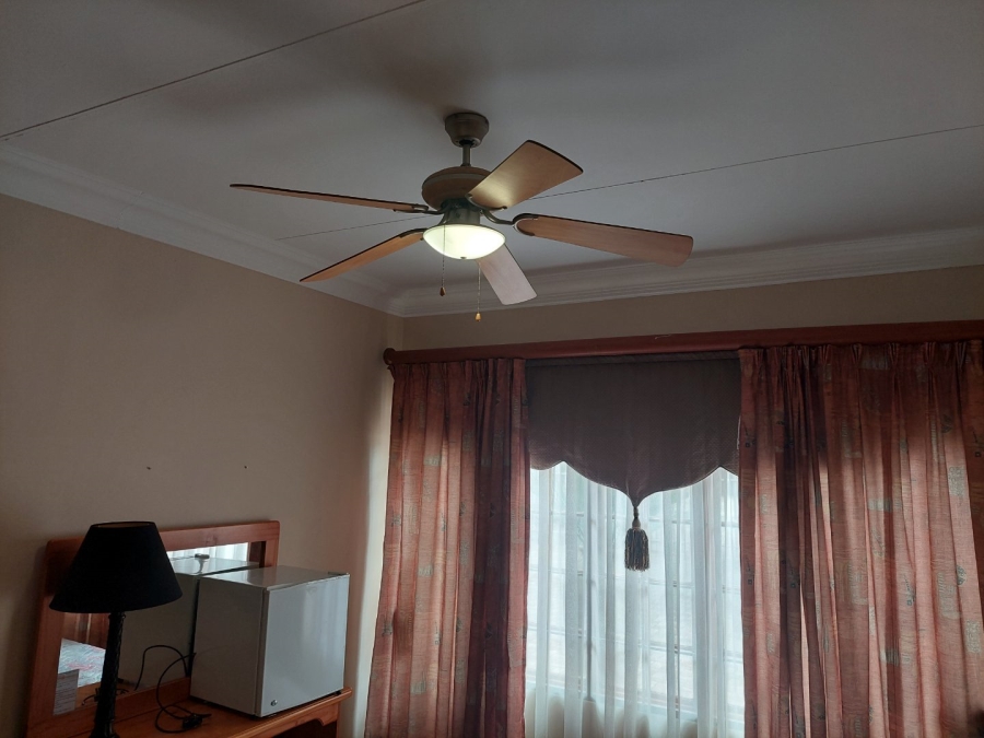 To Let 3 Bedroom Property for Rent in Riebeeckstad Free State